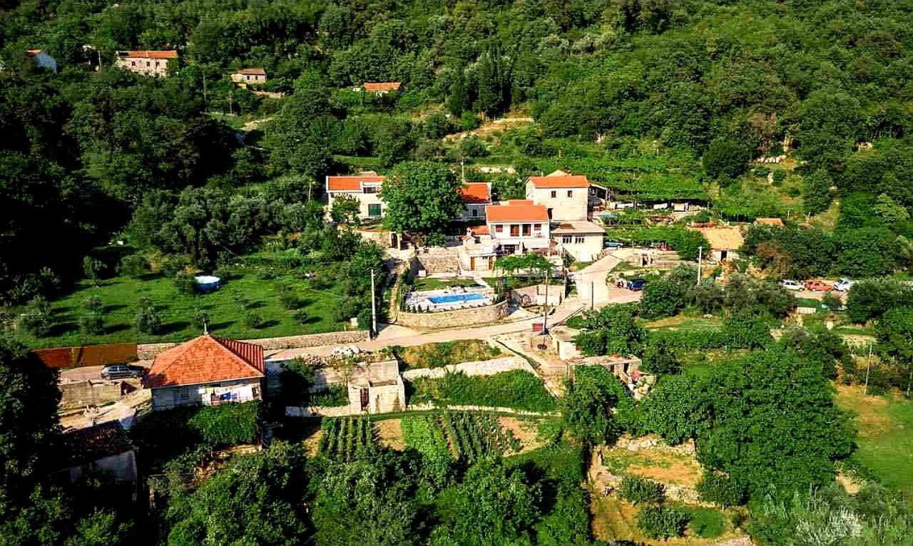 Vila Nikola Bratešići المظهر الخارجي الصورة